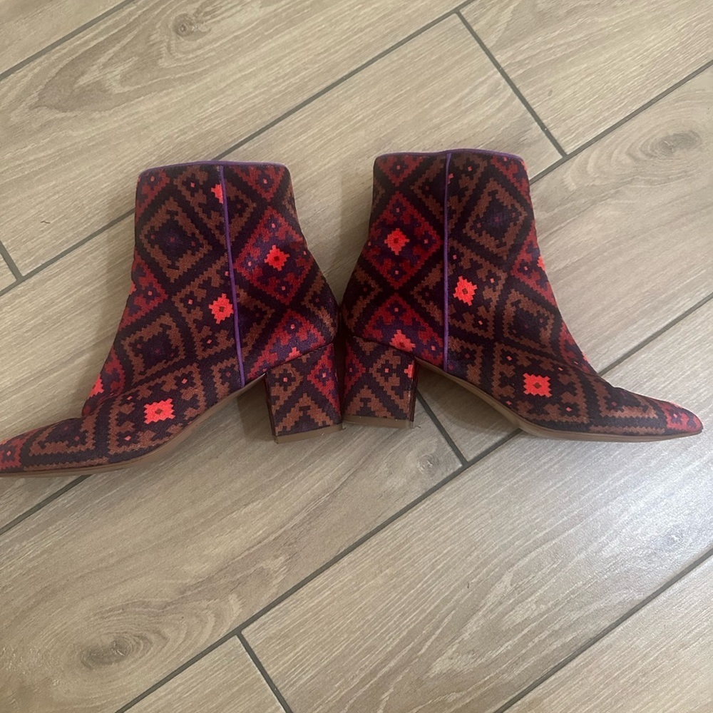 Colorful Velvet Booties​​ - Picture 7 of 7